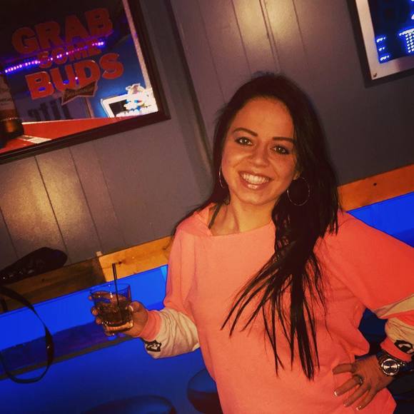 Meet your Posher, Alexis - Picture 1 of 1